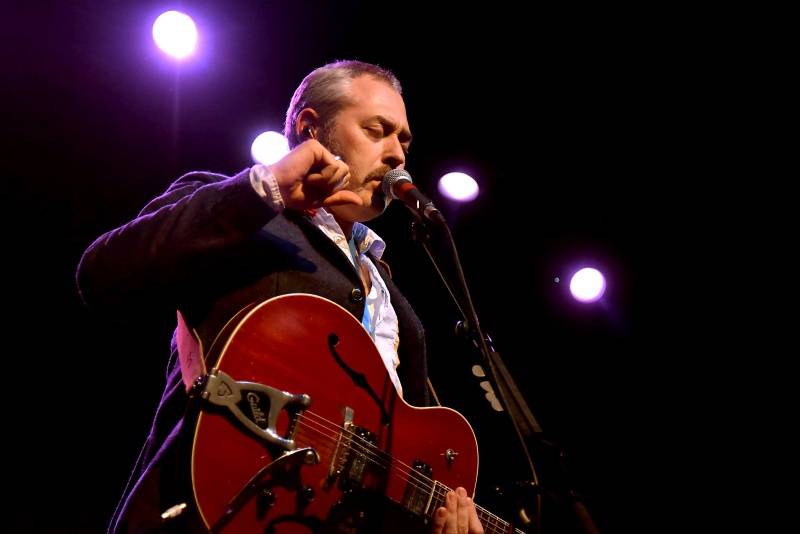 Tindersticks okouzlili Divadlo Archa