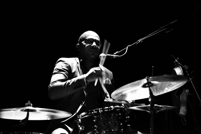 Tindersticks okouzlili Divadlo Archa