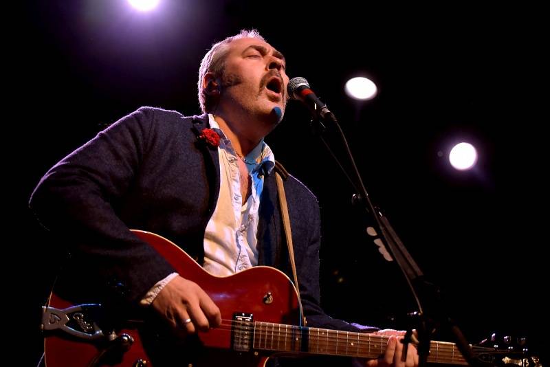 Tindersticks okouzlili Divadlo Archa