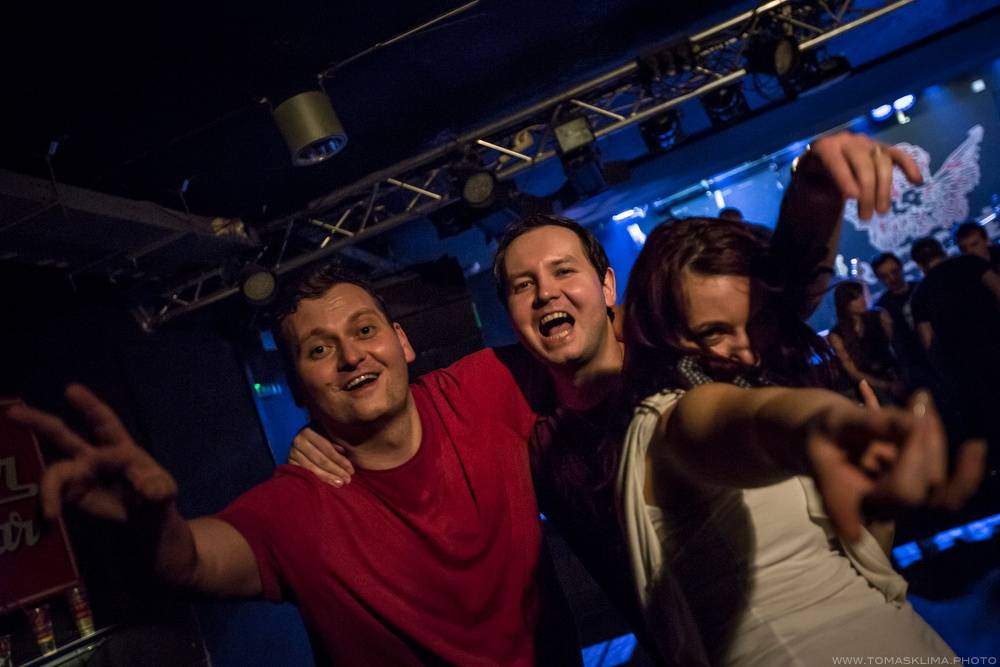 Slovenský večírek v Praze: Rock Café rozezněli Puding paní Elvisovej a Chiki Liki Tu-a