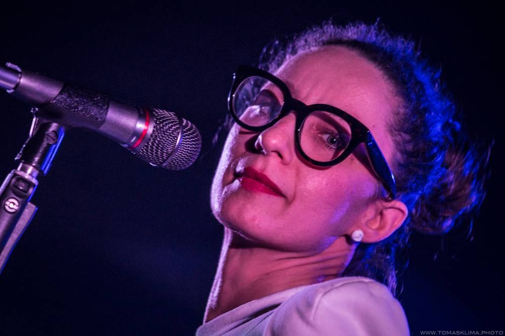 Slovenský večírek v Praze: Rock Café rozezněli Puding paní Elvisovej a Chiki Liki Tu-a