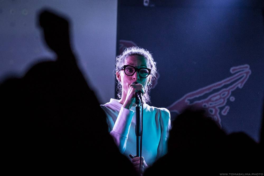 Slovenský večírek v Praze: Rock Café rozezněli Puding paní Elvisovej a Chiki Liki Tu-a