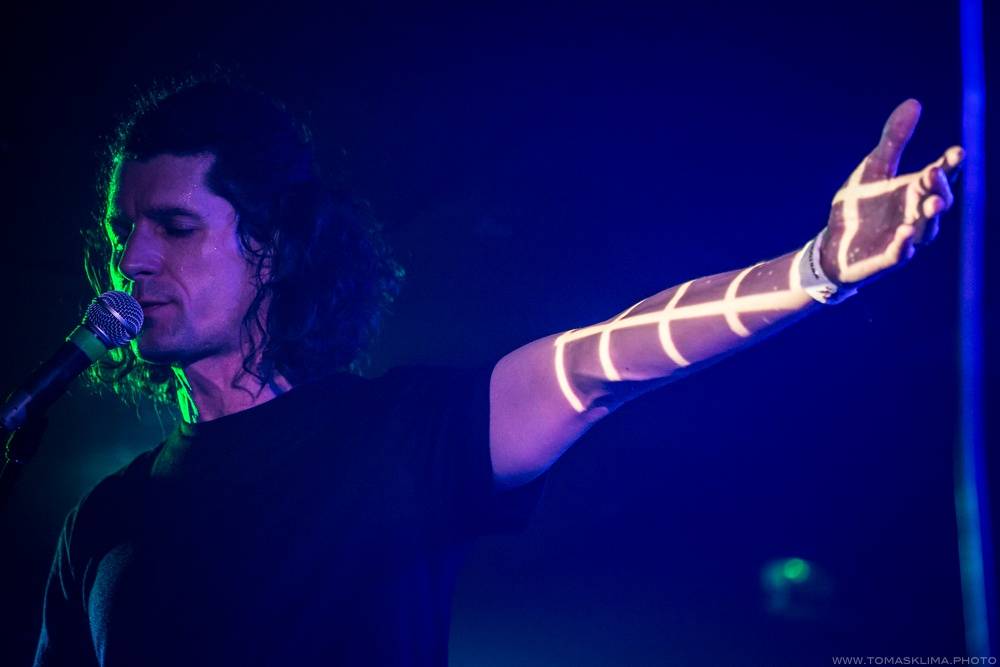 Slovenský večírek v Praze: Rock Café rozezněli Puding paní Elvisovej a Chiki Liki Tu-a