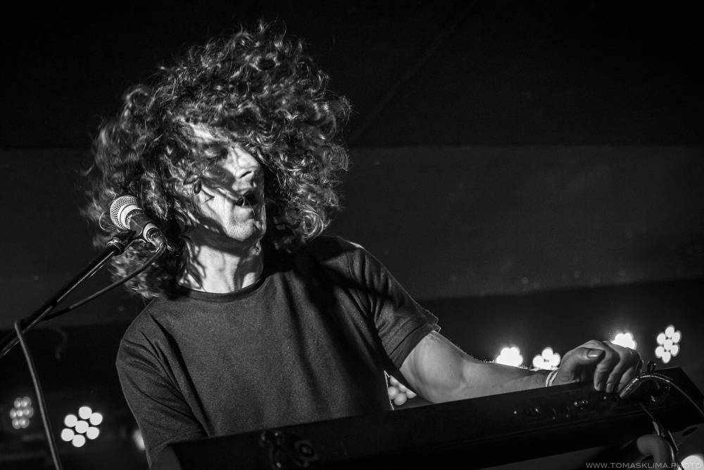 Slovenský večírek v Praze: Rock Café rozezněli Puding paní Elvisovej a Chiki Liki Tu-a