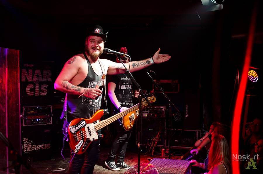 Rybičky 48: V Ústí nad Labem se pilo i zpívalo