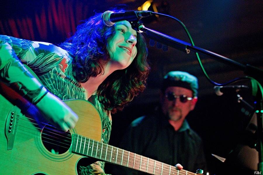 Tichá dohoda v Českých Budějovicích: Osvědčené hity doplnily písně z nového EP