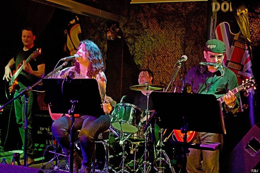 Tichá dohoda v Českých Budějovicích: Osvědčené hity doplnily písně z nového EP