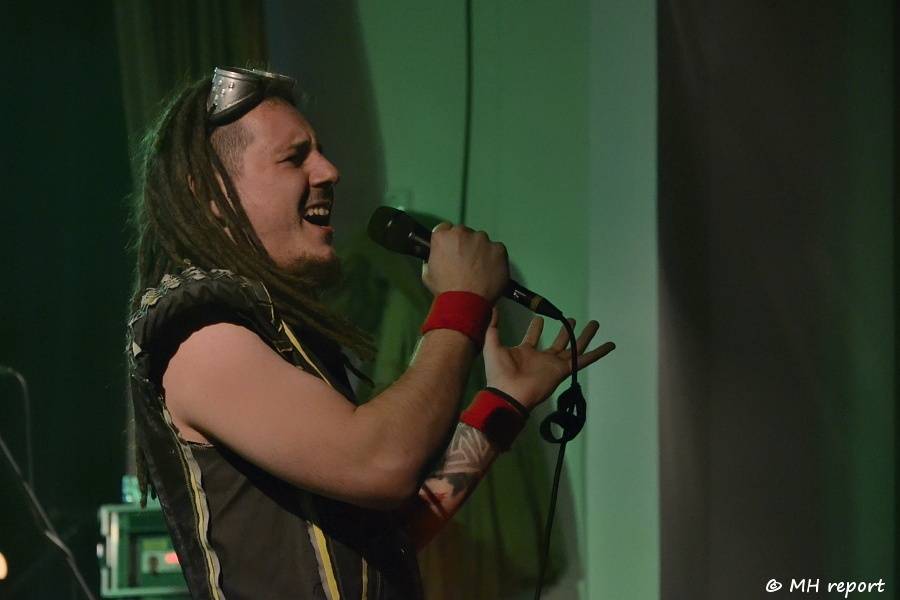 Metalový večírek v Šeříkovce: Arakain a Dymytry hráli v Plzni