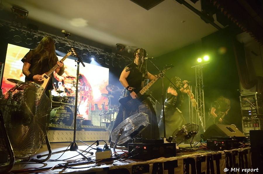 Metalový večírek v Šeříkovce: Arakain a Dymytry hráli v Plzni