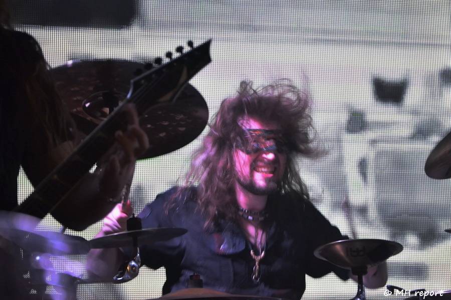 Metalový večírek v Šeříkovce: Arakain a Dymytry hráli v Plzni