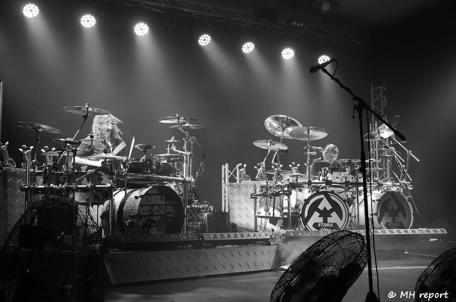 Metalový večírek v Šeříkovce: Arakain a Dymytry hráli v Plzni