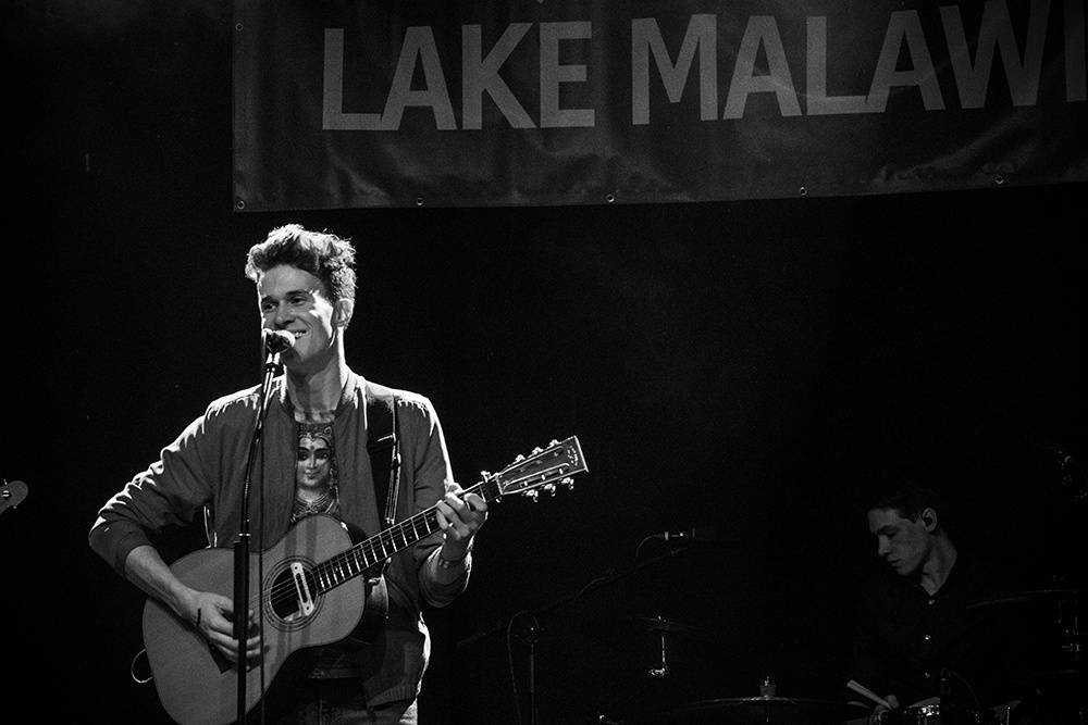 Lake Malawi představili na Flédě nového bubeníka