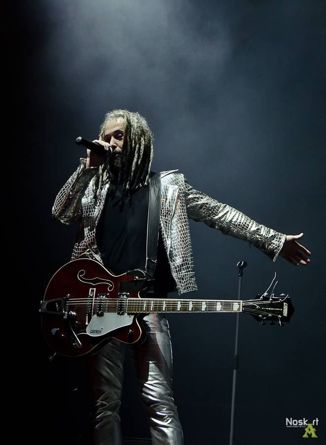 Mandrage ve Fóru Karlín: křest alba, nálož konfet a na závěr Dan Nekonečný