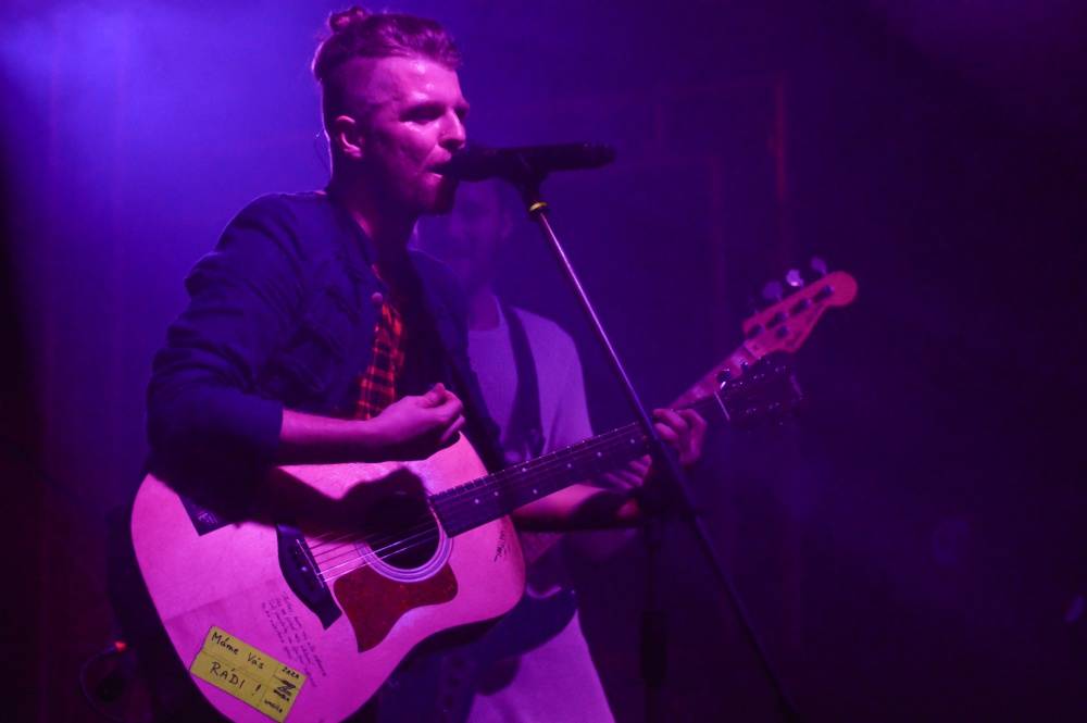 On Stage: Ewa Farna, Nebe a Support Lesbiens se předvedli v Krnově