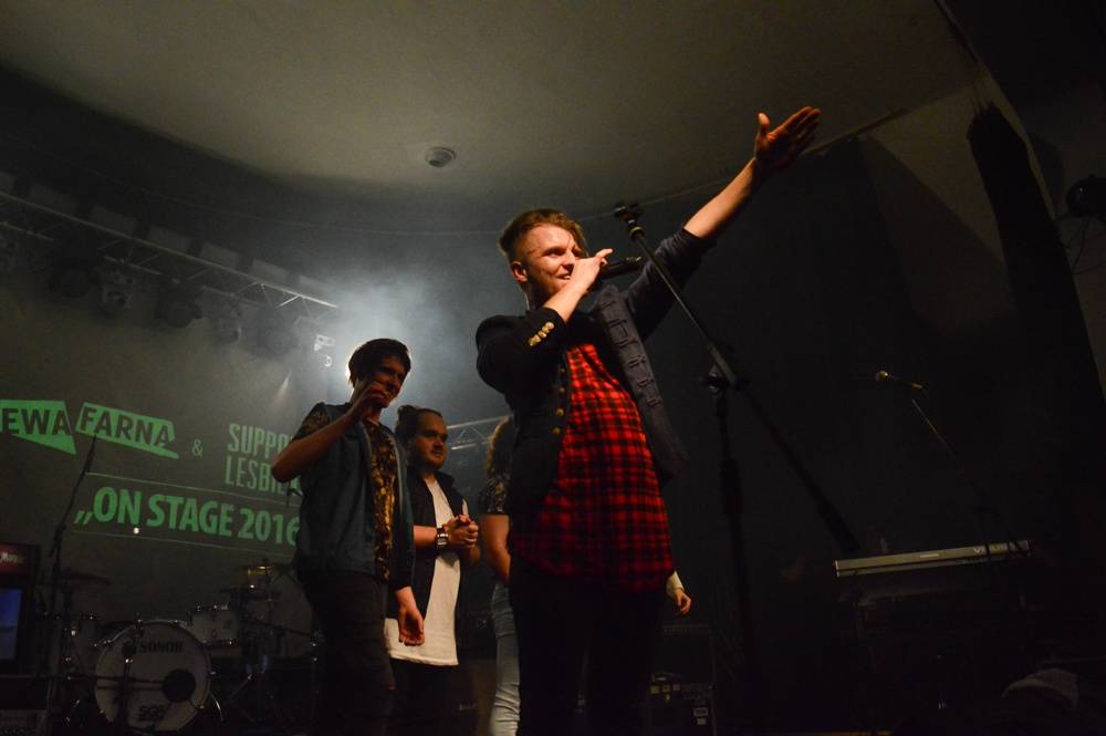 On Stage: Ewa Farna, Nebe a Support Lesbiens se předvedli v Krnově