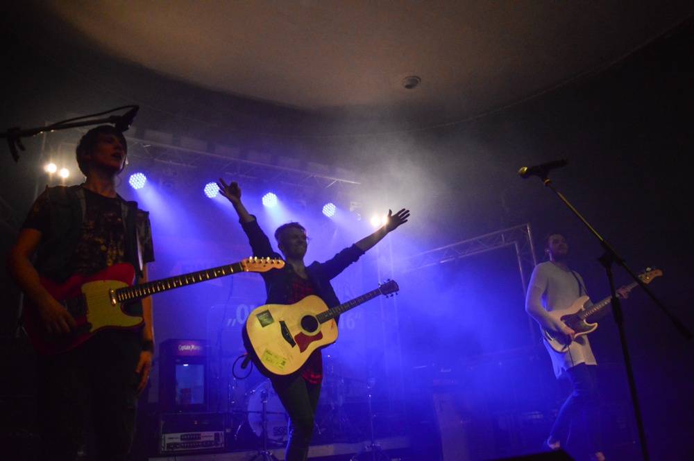 On Stage: Ewa Farna, Nebe a Support Lesbiens se předvedli v Krnově