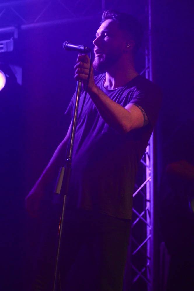 On Stage: Ewa Farna, Nebe a Support Lesbiens se předvedli v Krnově