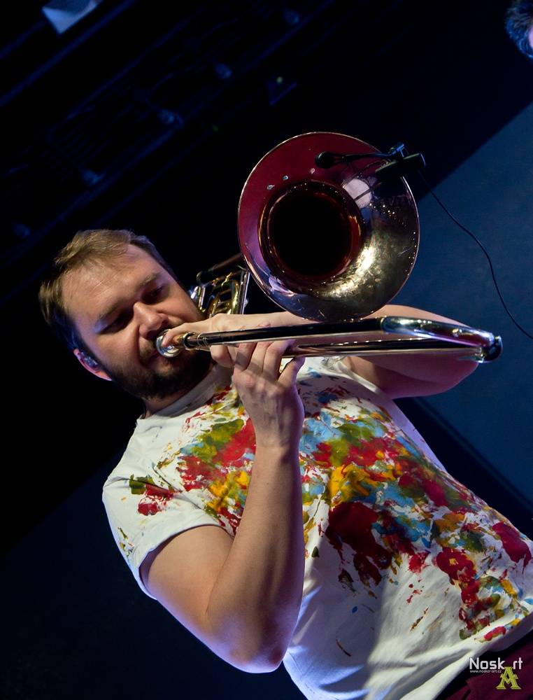 Kryštof: Poslední koncert turné Srdcebeat ve znamení Richarda Krajča na nafukovací želvičce