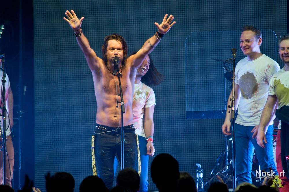 Kryštof: Poslední koncert turné Srdcebeat ve znamení Richarda Krajča na nafukovací želvičce