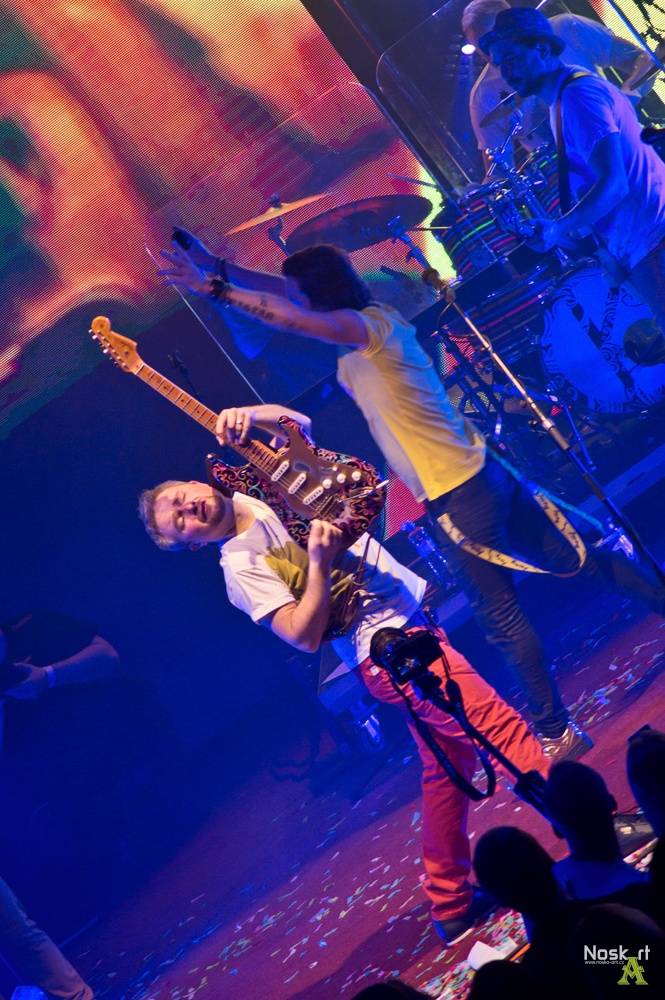 Kryštof: Poslední koncert turné Srdcebeat ve znamení Richarda Krajča na nafukovací želvičce