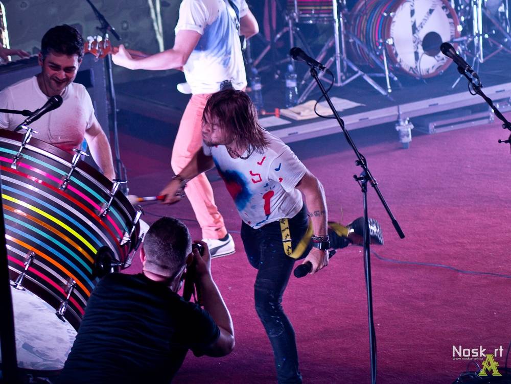 Kryštof: Poslední koncert turné Srdcebeat ve znamení Richarda Krajča na nafukovací želvičce