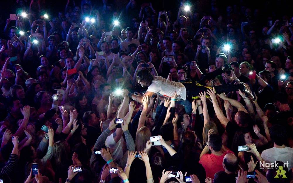 Kryštof: Poslední koncert turné Srdcebeat ve znamení Richarda Krajča na nafukovací želvičce