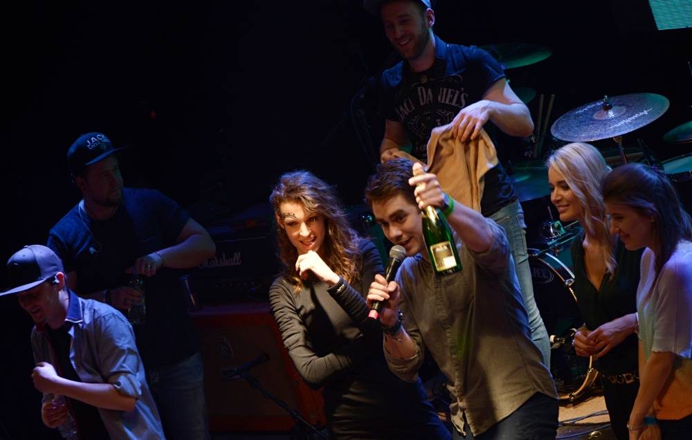 Voxel, UDG a Xindl X dvakrát vyprodali Lucerna Music Bar 