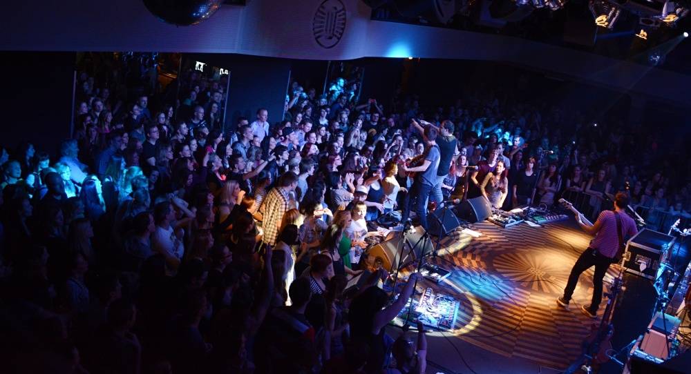 Voxel, UDG a Xindl X dvakrát vyprodali Lucerna Music Bar 