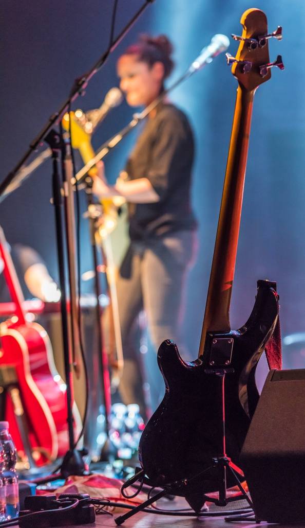 Lenka Dusilová a Baromantika oslavovali život v Brně, vystoupili i Longital