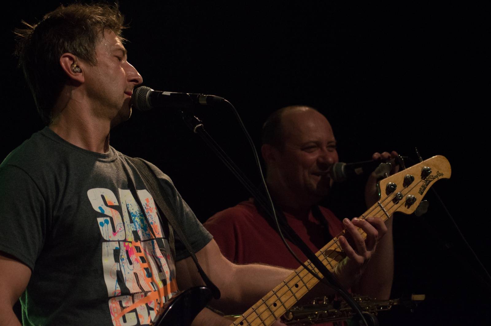 Energická Mňága a Žďorp stále baví, v Ostravě hrála i na přání