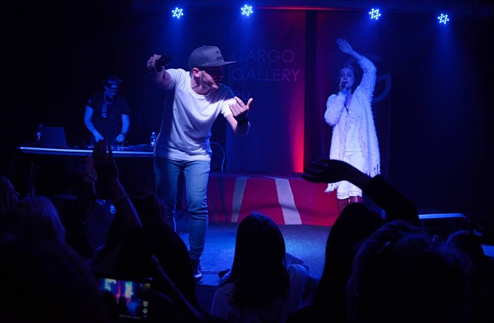 Lipo se v Cargo Gallery postaral o skvělou atmosféru