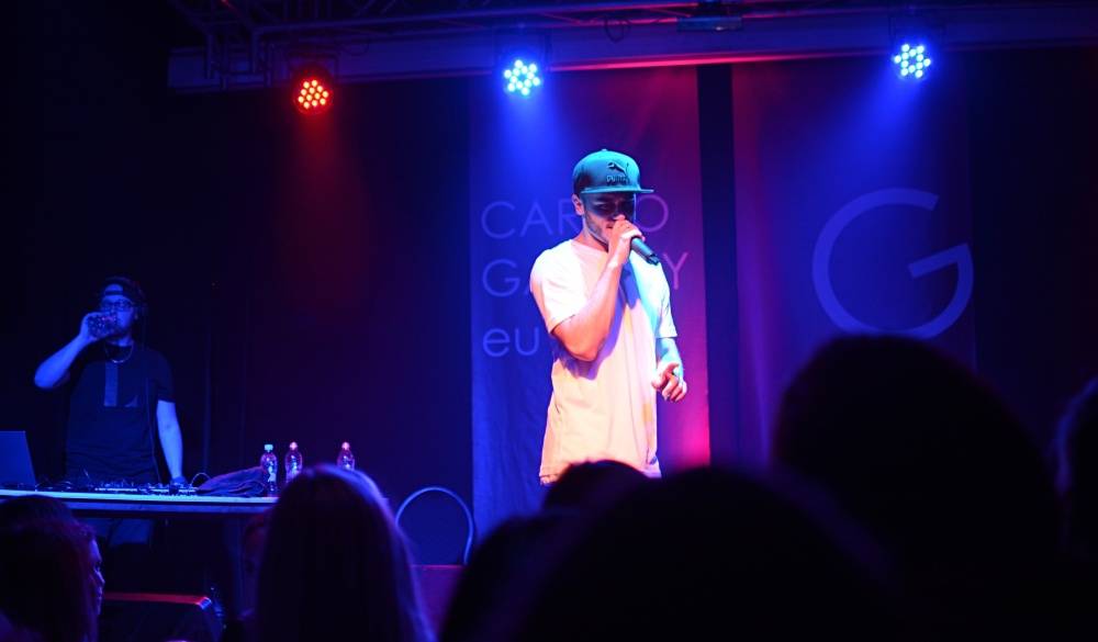 Lipo se v Cargo Gallery postaral o skvělou atmosféru