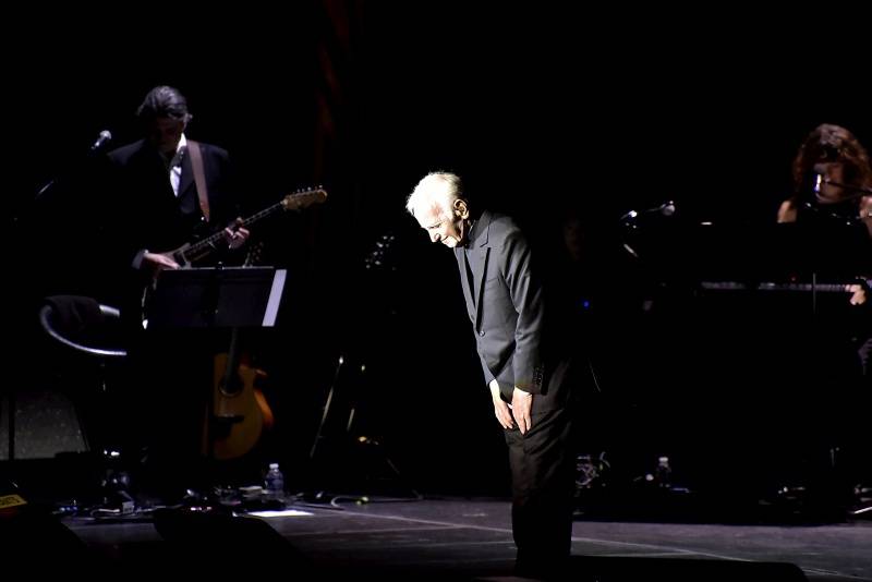 Charles Aznavour v jednadevadesáti konečně potěšil Prahu