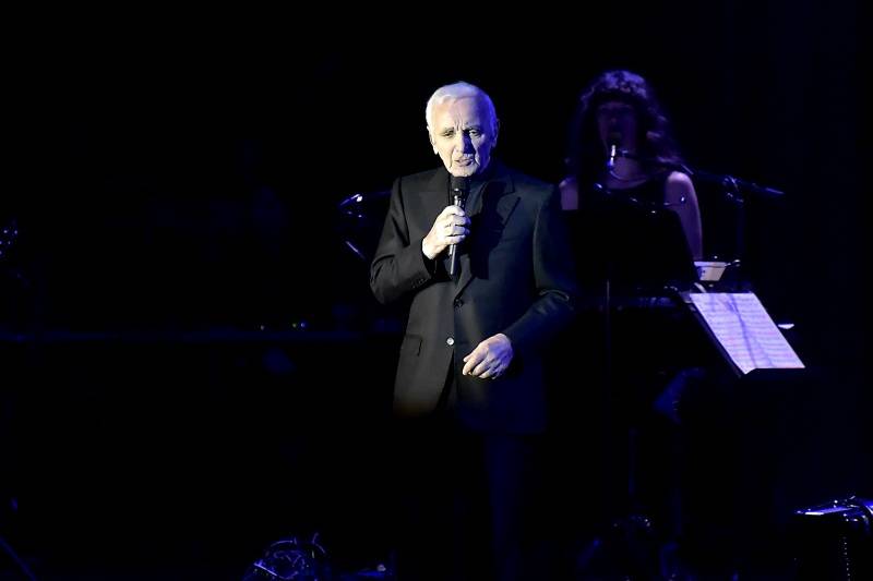 Charles Aznavour v jednadevadesáti konečně potěšil Prahu