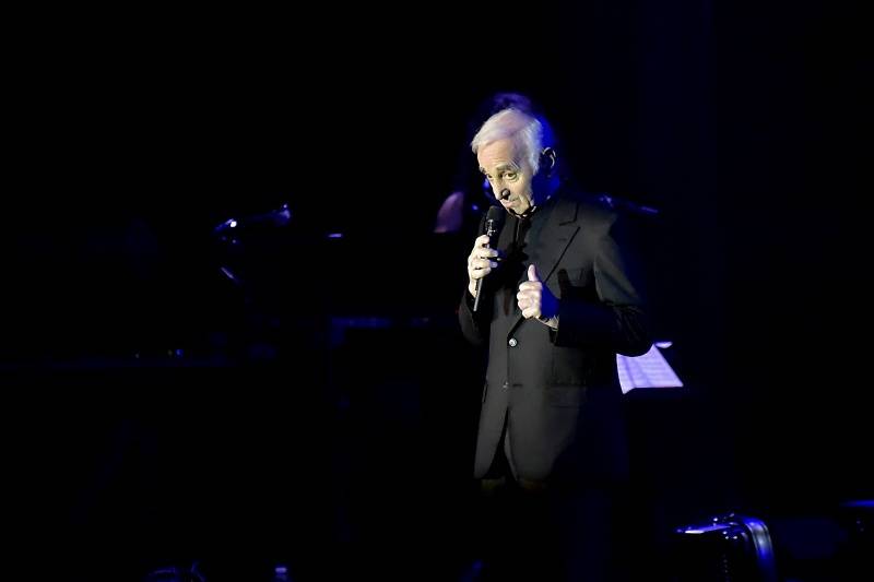 Charles Aznavour v jednadevadesáti konečně potěšil Prahu
