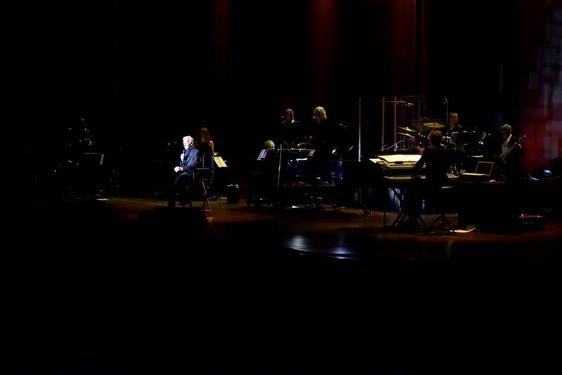 Charles Aznavour v jednadevadesáti konečně potěšil Prahu