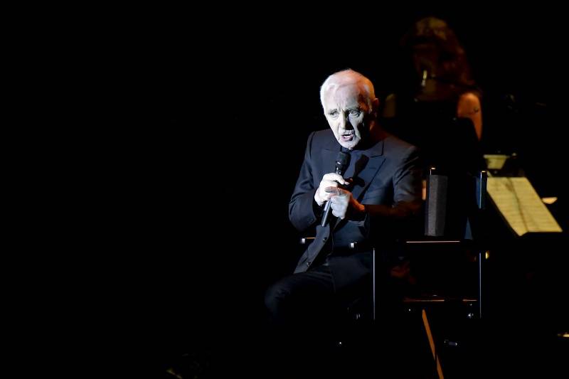 Charles Aznavour v jednadevadesáti konečně potěšil Prahu