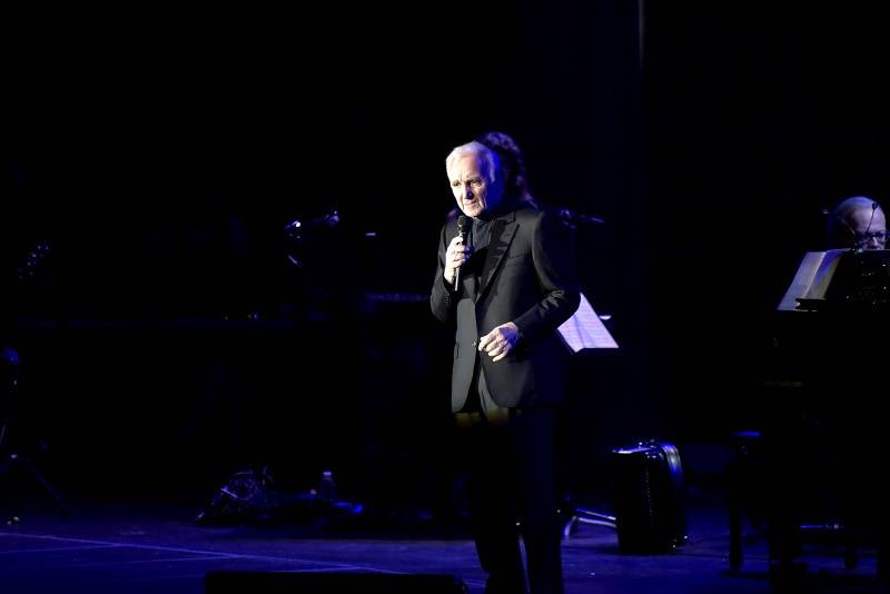 Charles Aznavour v jednadevadesáti konečně potěšil Prahu