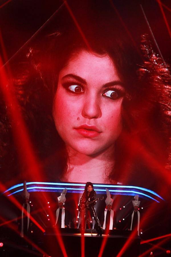 Lucie Bílá jako česká Madonna: v Bratislavě postavila obří scénu