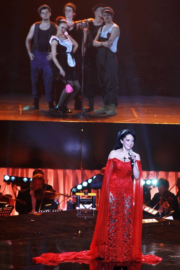 Lucie Bílá jako česká Madonna: v Bratislavě postavila obří scénu