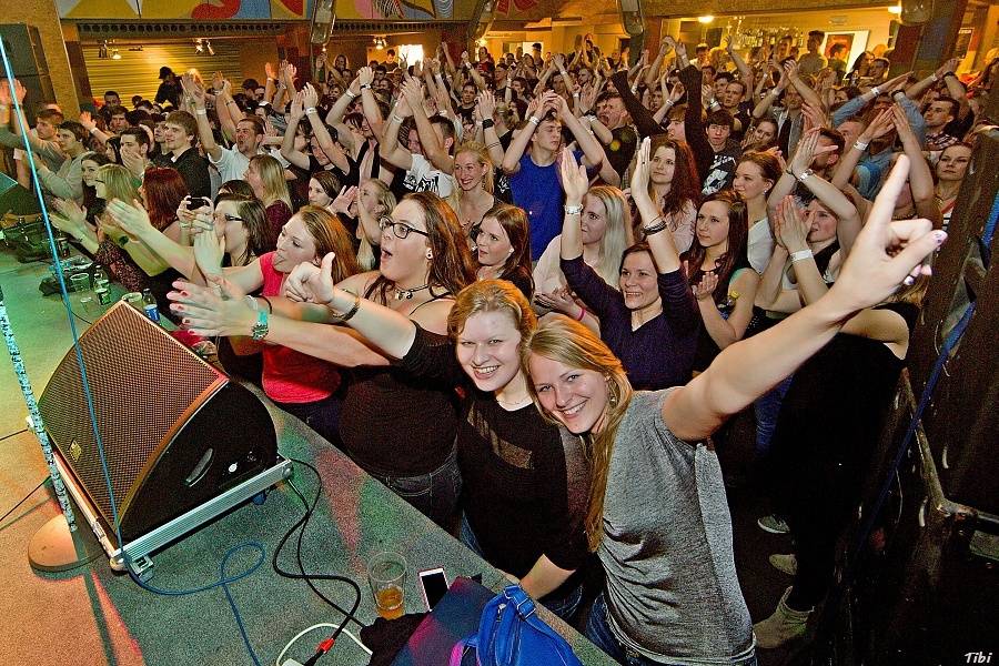 Inekafe objíždějí daleká města, na úvod turné zahráli v Písku