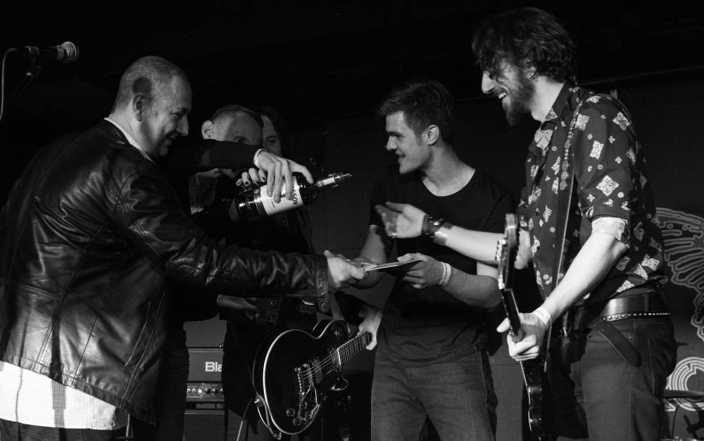 Rituály mají pokřtěno, v pražském Rock Café vsadili na černou