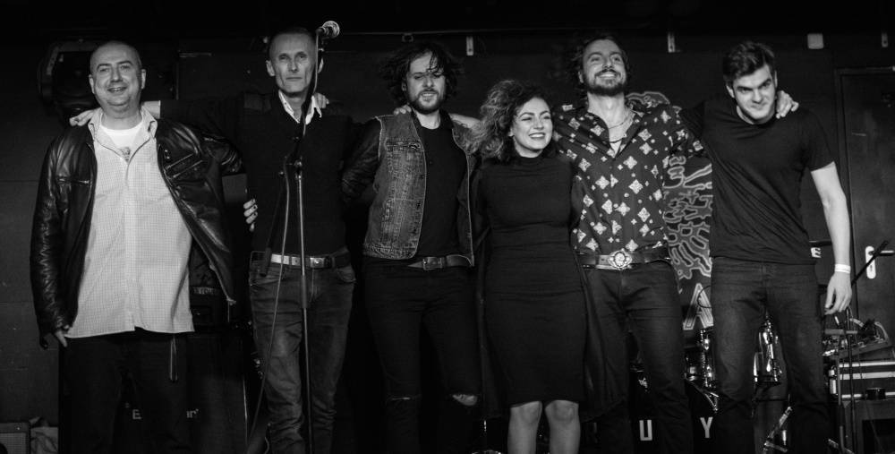 Rituály mají pokřtěno, v pražském Rock Café vsadili na černou