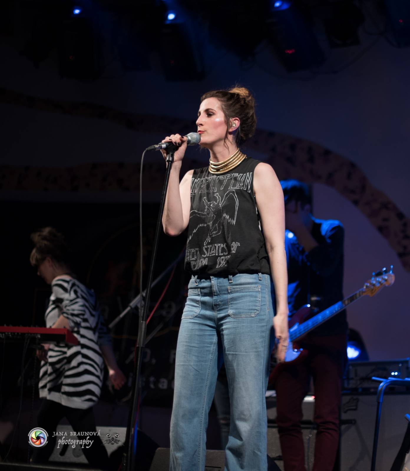 Energická Klára Vytisková pokřtila v plzeňské Buena Vistě debutovou desku Home