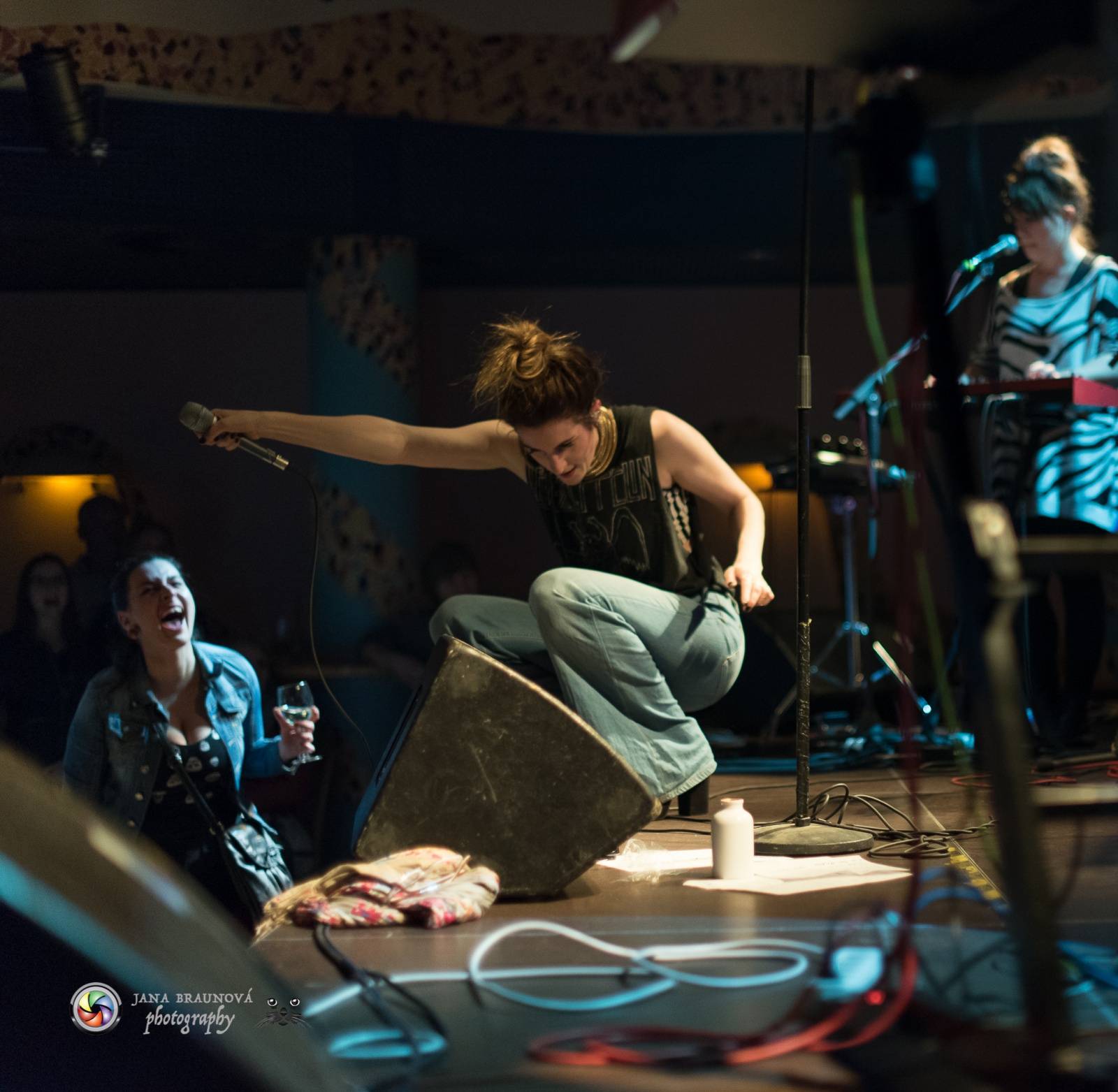 Energická Klára Vytisková pokřtila v plzeňské Buena Vistě debutovou desku Home