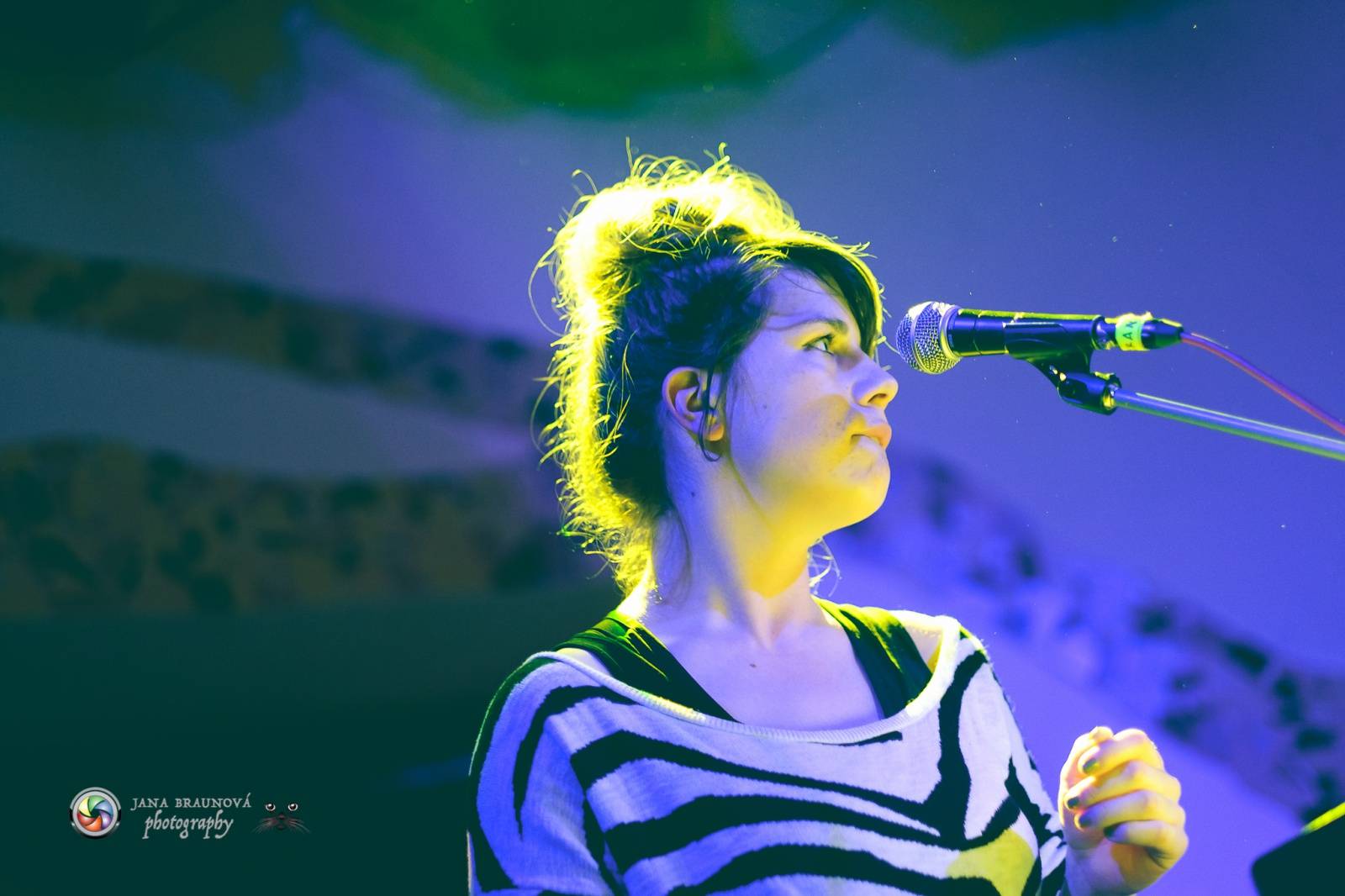 Energická Klára Vytisková pokřtila v plzeňské Buena Vistě debutovou desku Home