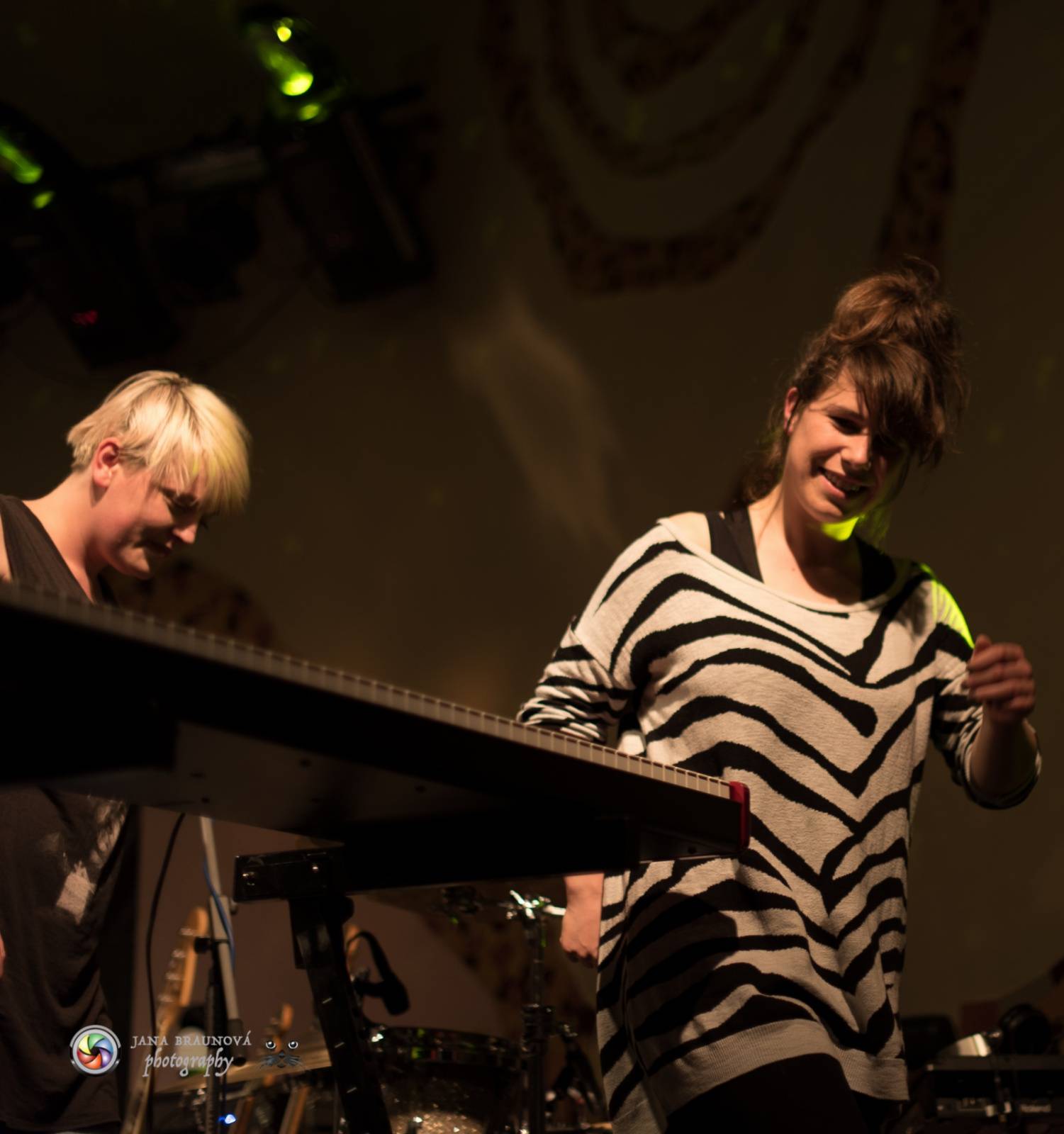 Energická Klára Vytisková pokřtila v plzeňské Buena Vistě debutovou desku Home