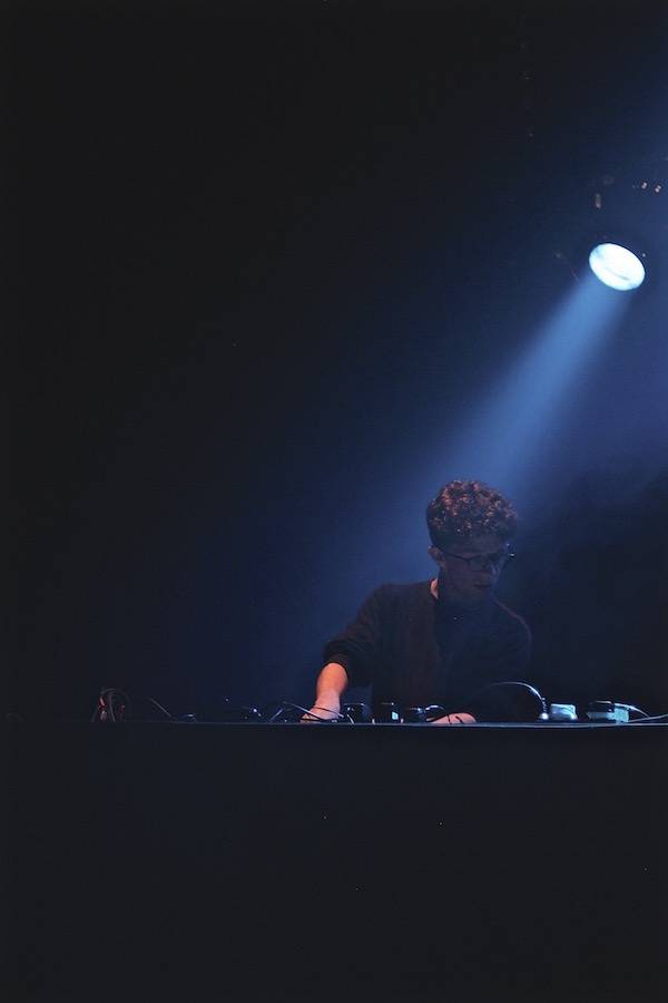 Palác Akropolis rozdunili Synkro a Guy Andrews