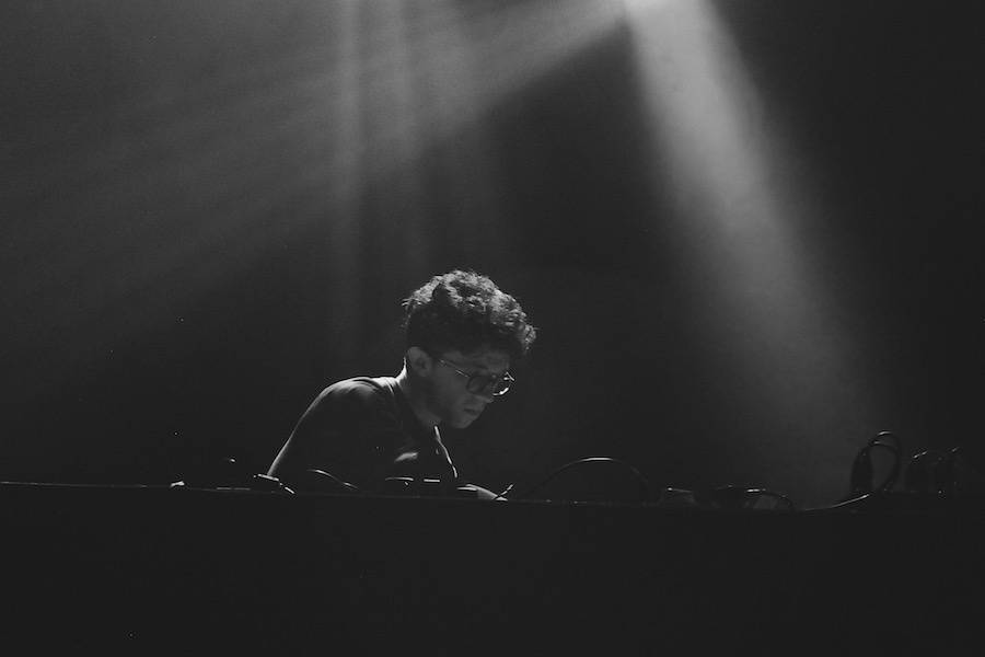 Palác Akropolis rozdunili Synkro a Guy Andrews