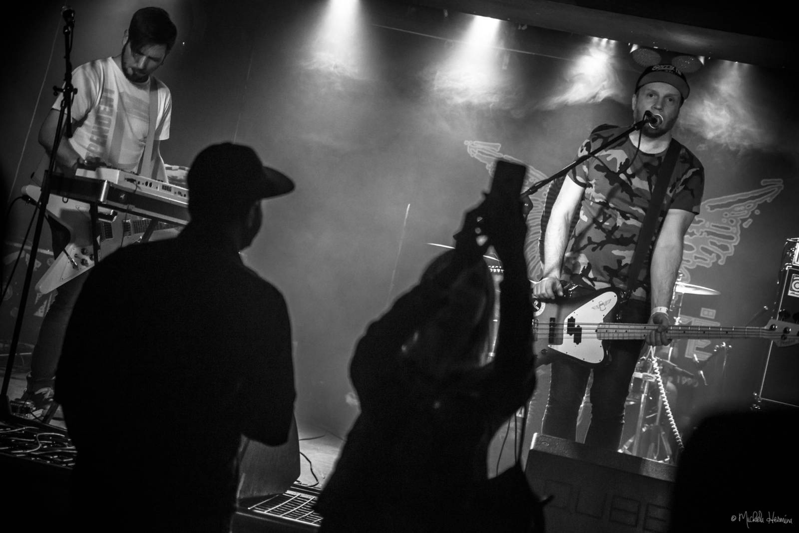 Rituály zpečetili sázku na černou v pražském Rock Café